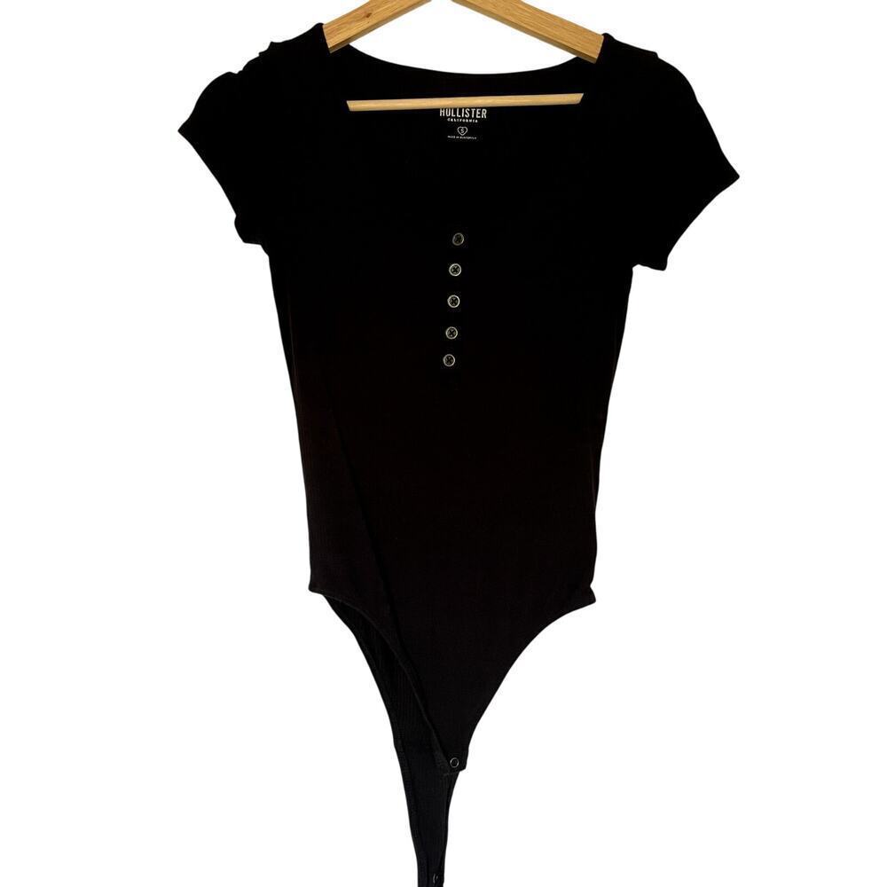 Hollister black short sleeved bodysuit women's size small casual button front